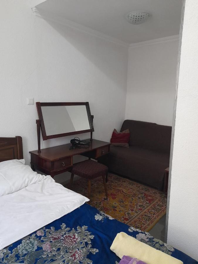 Guesthouse Borjomi Bagian luar foto